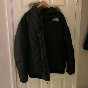 North Face Gotham 2 jacket. Black XL down coat. Like new. Fur is removable.